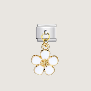 Charm de flor blanca