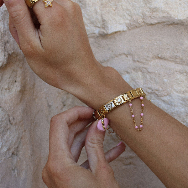 Pulsera con dijes de chile