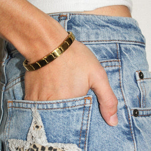 Pulsera con dijes de chile